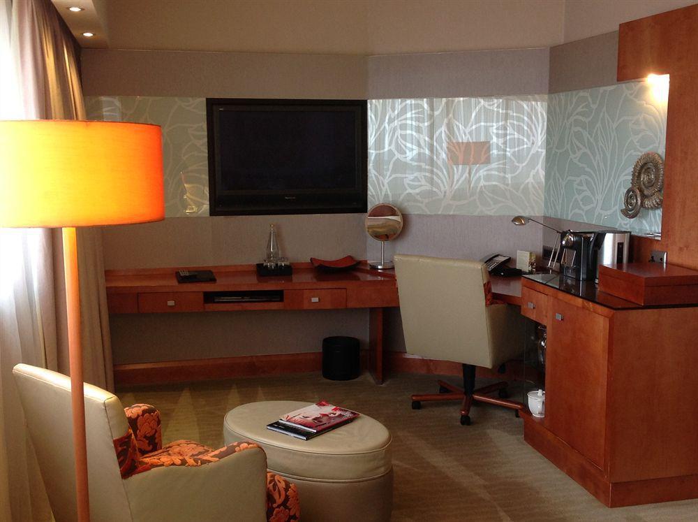 Intercontinental Johannesburg Sandton Towers, An Ihg Hotel Εξωτερικό φωτογραφία